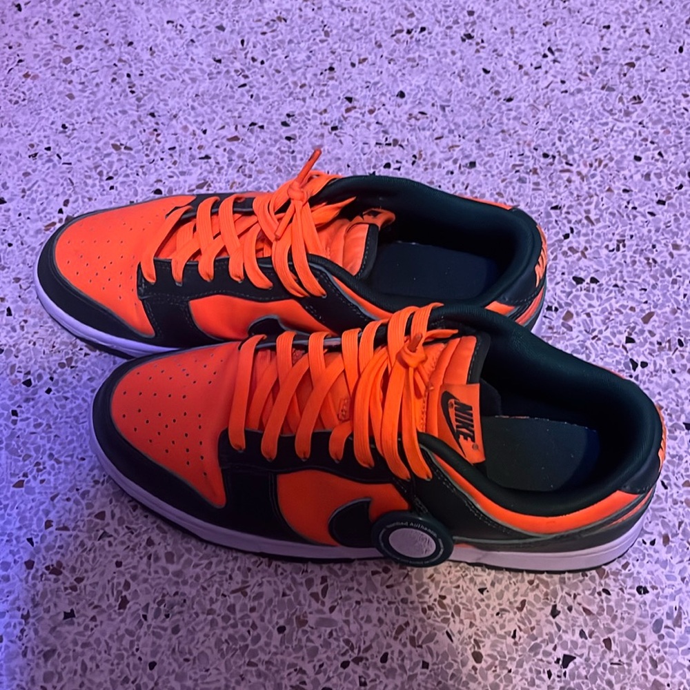 Miami dunks